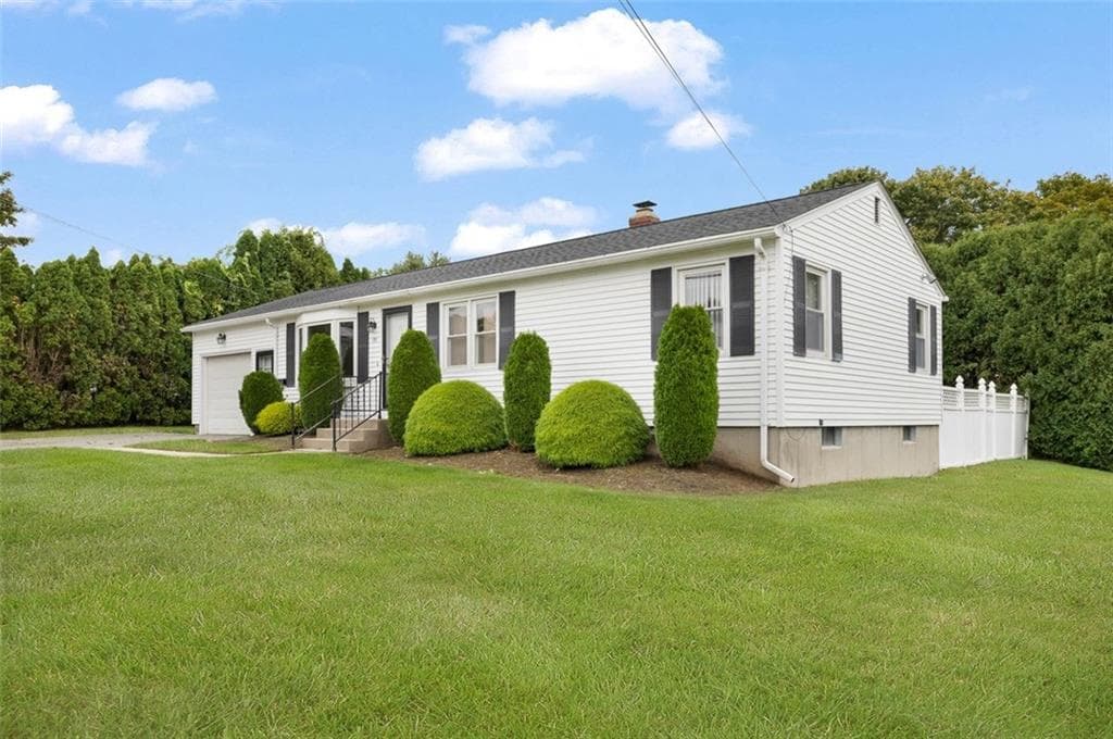 Single Family Residence at 291 Old County Road, Smithfield, photo 38 of 45