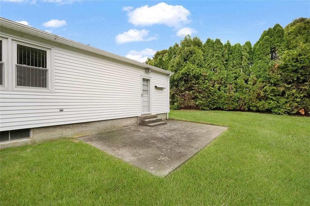 Single Family Residence at 291 Old County Road, Smithfield, photo 33 of 45