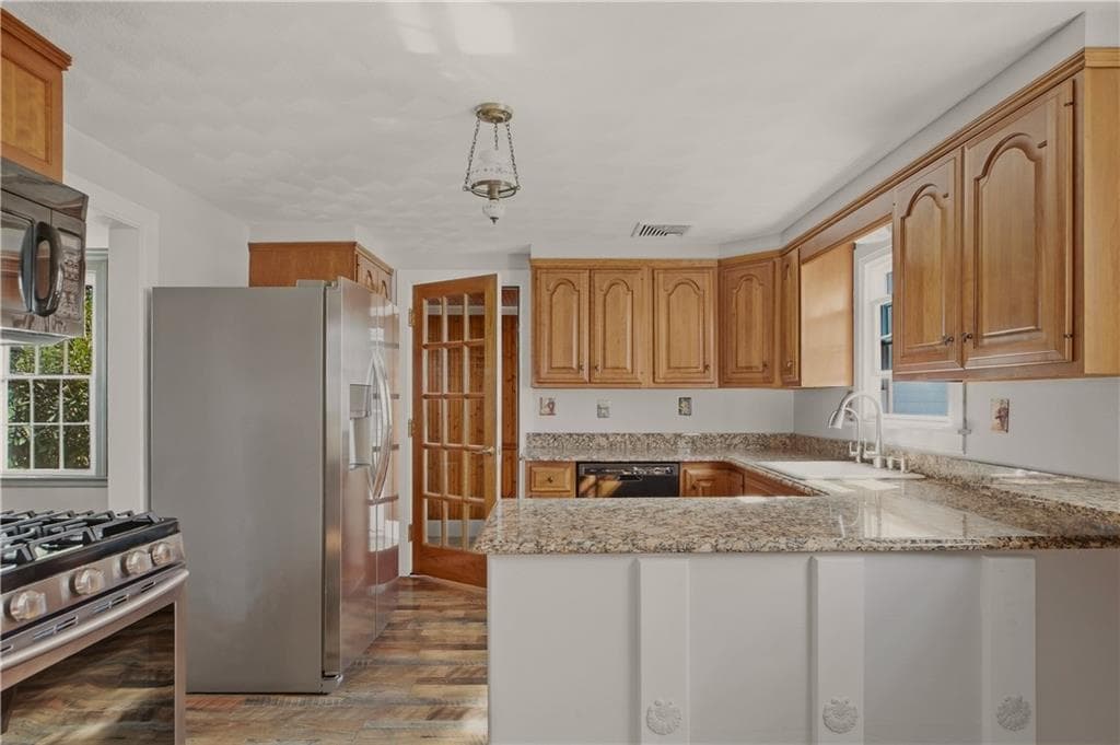 Single Family Residence at 8 Fort Hill Road, Bristol, photo 6 of 46