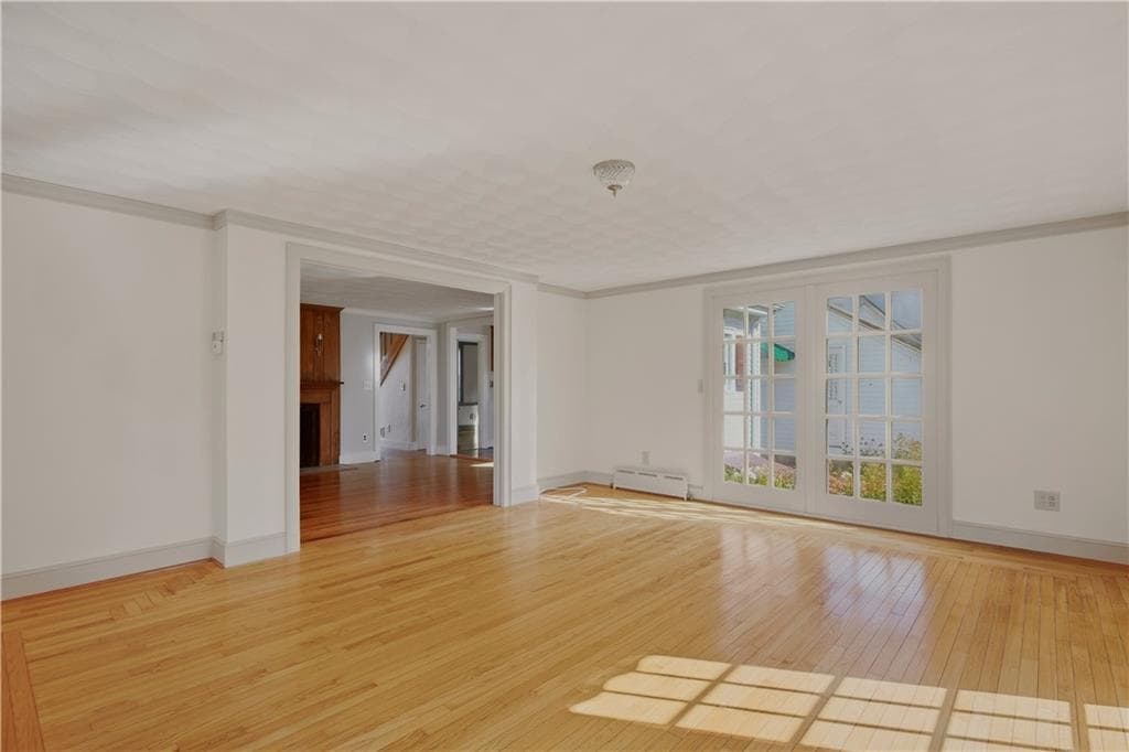 Single Family Residence at 8 Fort Hill Road, Bristol, photo 16 of 46