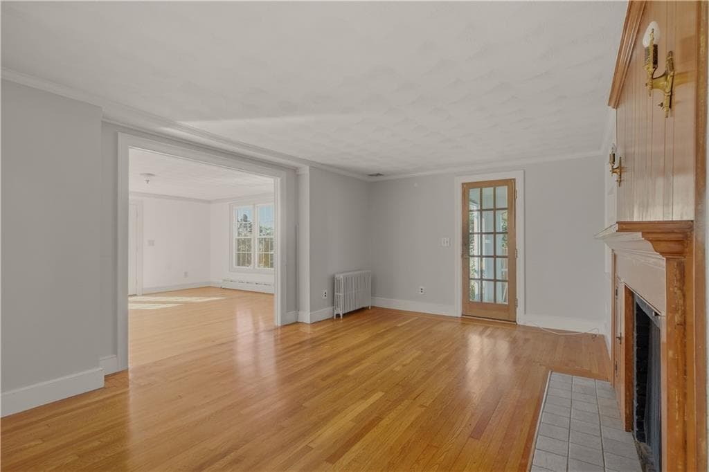 Single Family Residence at 8 Fort Hill Road, Bristol, photo 11 of 46