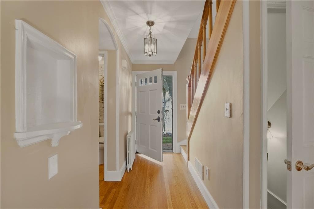 Single Family Residence at 8 Fort Hill Road, Bristol, photo 4 of 46