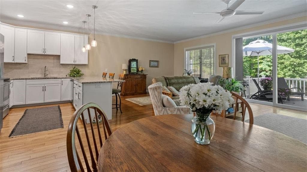 Condominium at 107 Old River Road UNIT 22, Lincoln, photo 9 of 32