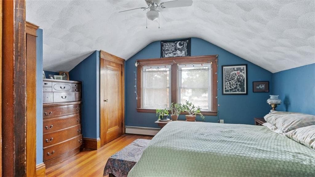 Single Family Residence at 26 Rutherglen Avenue, Providence, photo 24 of 31
