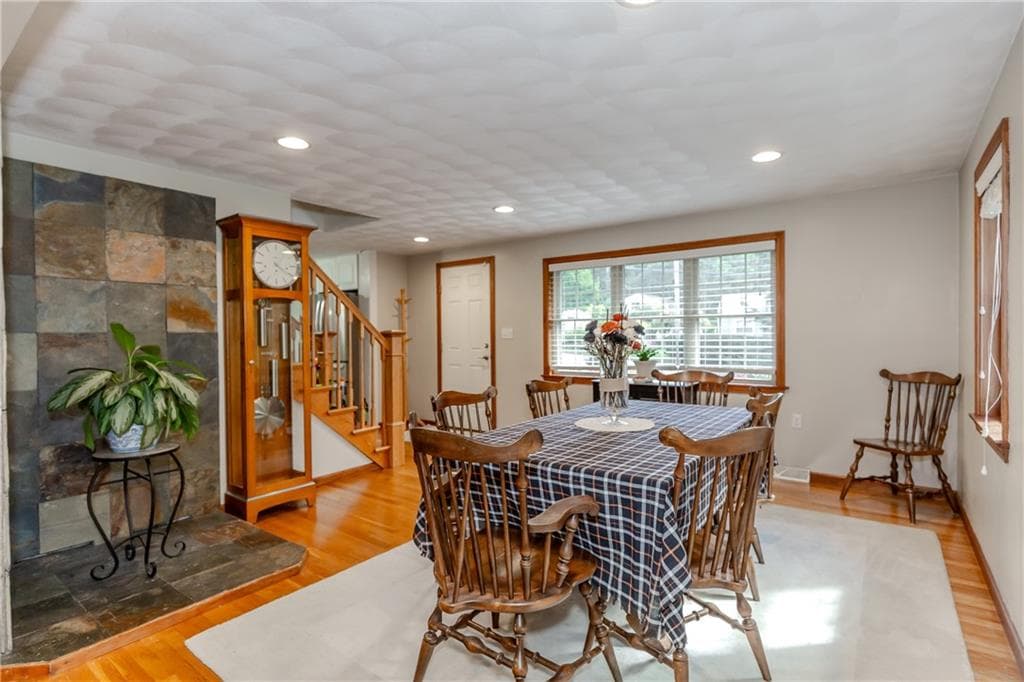 Single Family Residence at 20 Whipple Road, Smithfield, photo 14 of 50