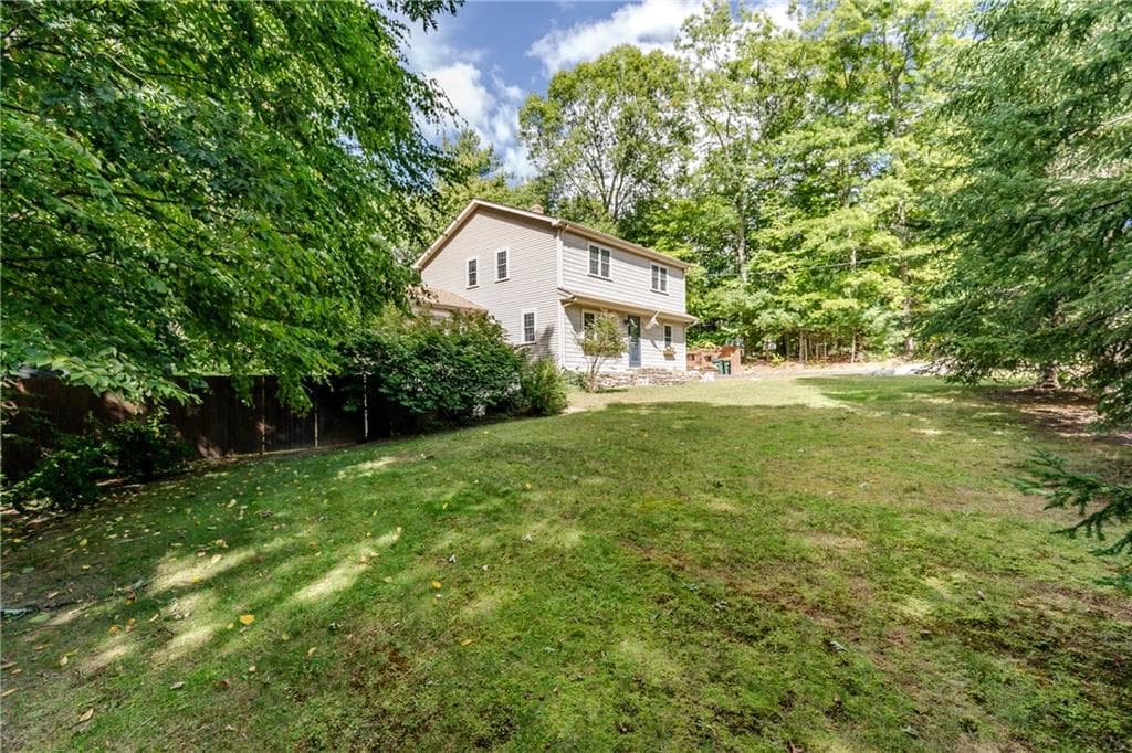 Single Family Residence at 20 Whipple Road, Smithfield, photo 4 of 50