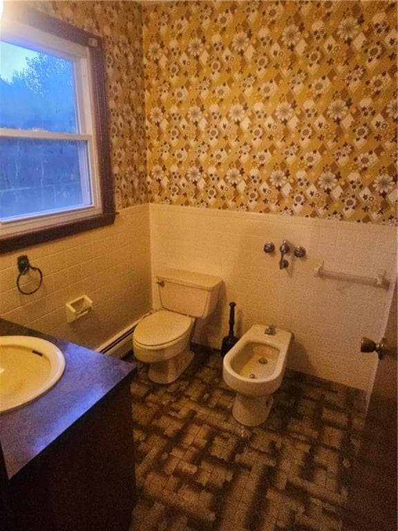 Single Family Residence at 16 Brooks Farm Drive, Bristol, photo 23 of 31