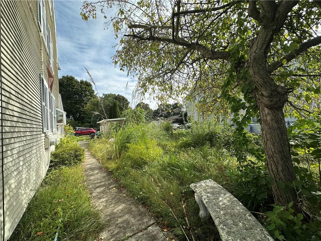 Multi Family at 77 79 Main Street, Lincoln, photo 9 of 37