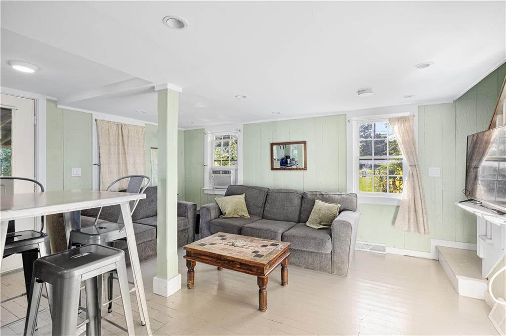 Single Family Residence at 10 Washington Street, Jamestown, photo 8 of 23