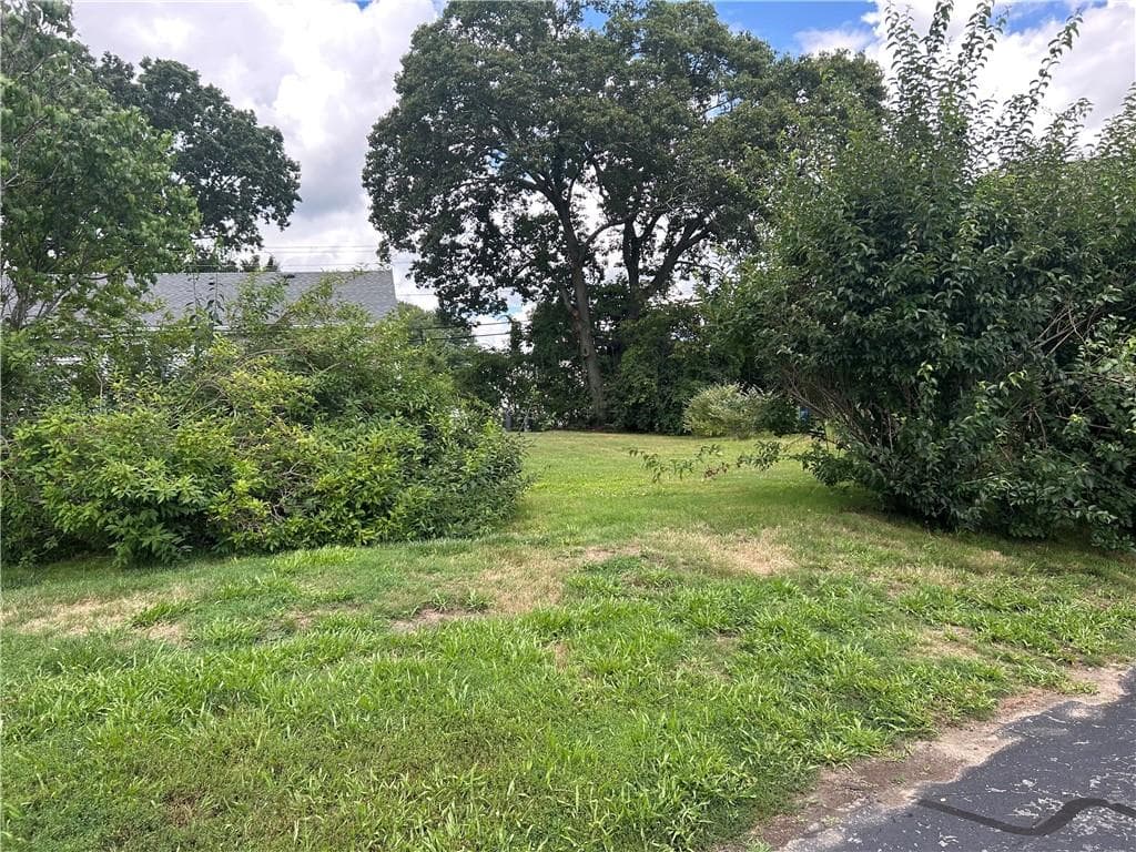 0 Mayfield Avenue