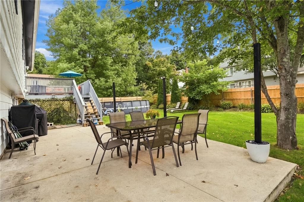 Single Family Residence at 7 Cindy Circle, Johnston, photo 42 of 50