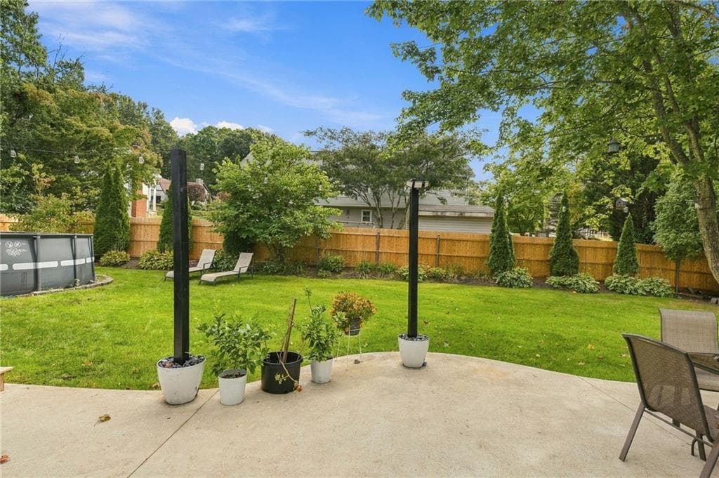 Single Family Residence at 7 Cindy Circle, Johnston, photo 43 of 50