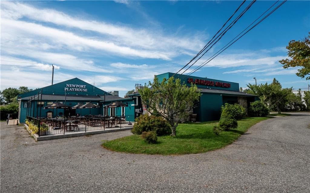 102 Connell Highway
