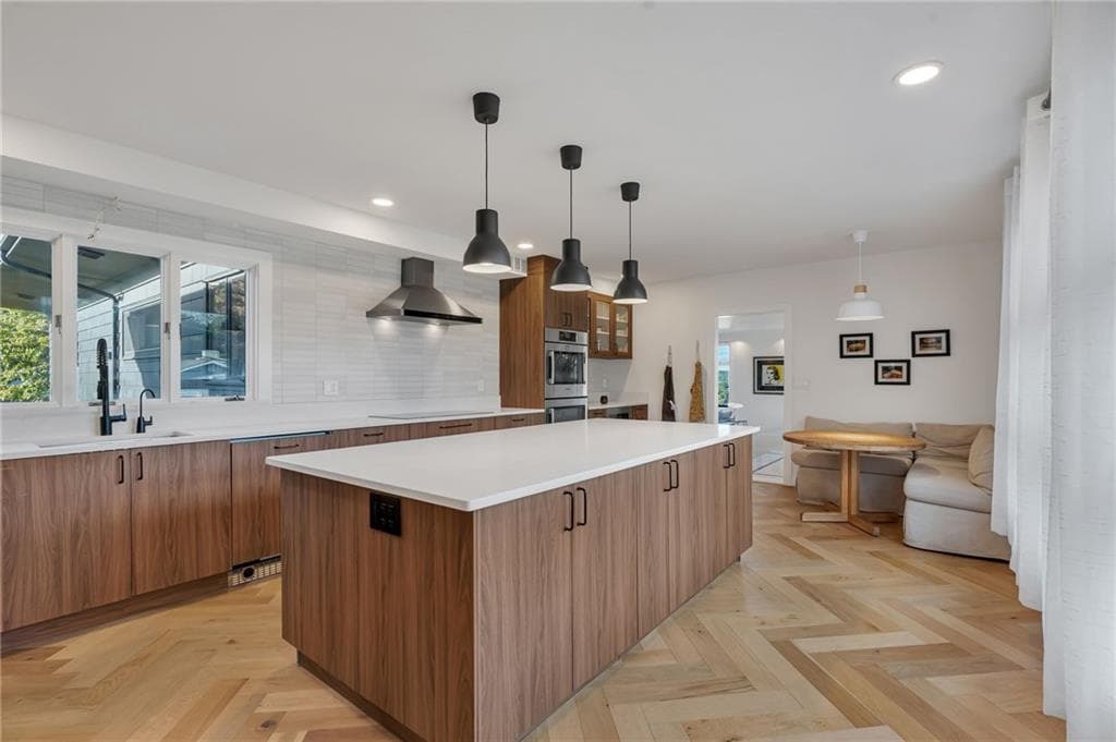 Single Family Residence at 30 Circuit Drive, Cumberland, photo 5 of 49