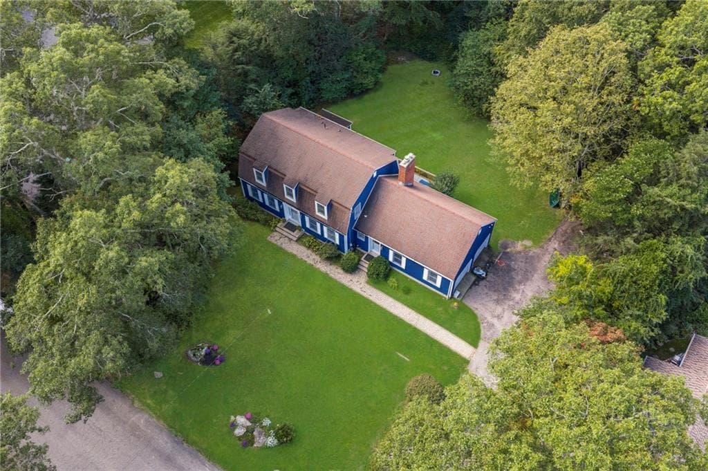 Single Family Residence at 326 Pine Hill Road, South Kingstown, photo 5 of 50