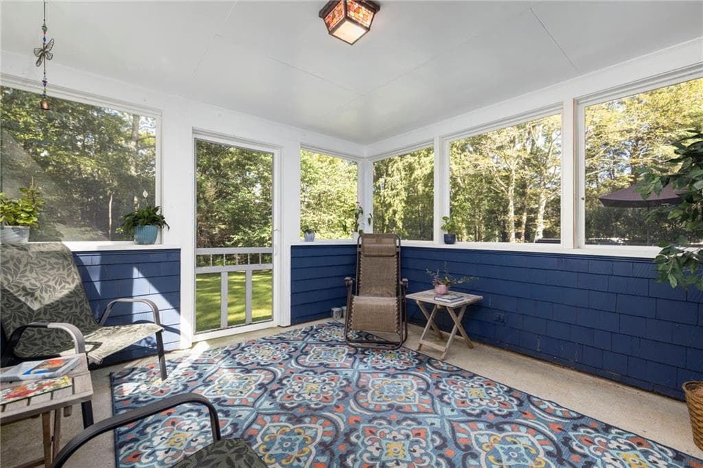 Single Family Residence at 326 Pine Hill Road, South Kingstown, photo 25 of 50