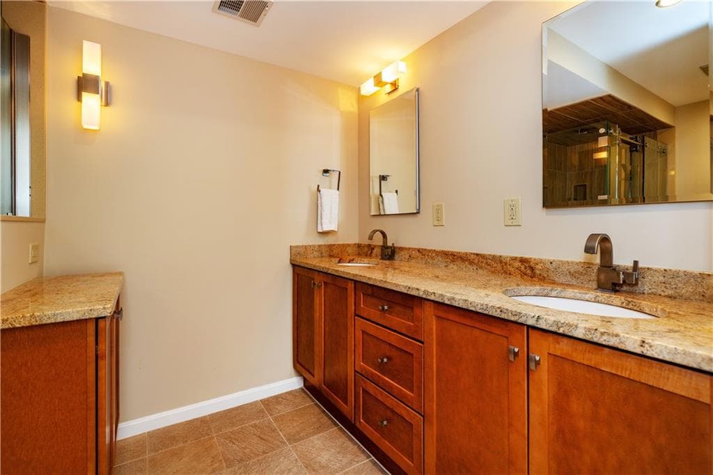 Condominium at 152 Crompton Avenue UNIT 18, East Greenwich, photo 29 of 43