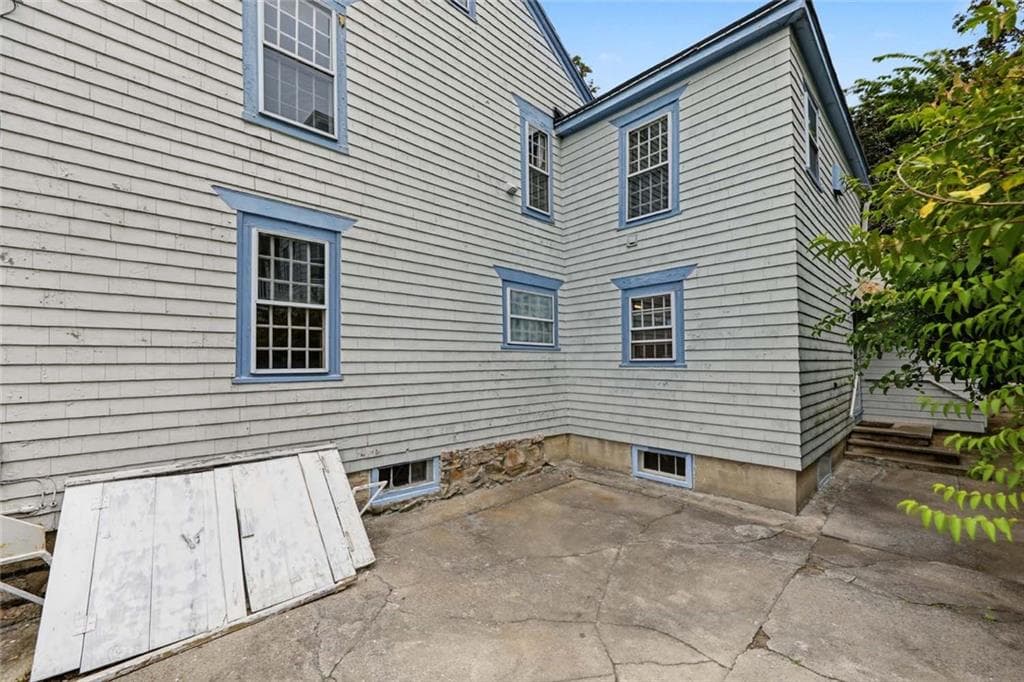 Single Family Residence at 132 Hope Street, Bristol, photo 6 of 38