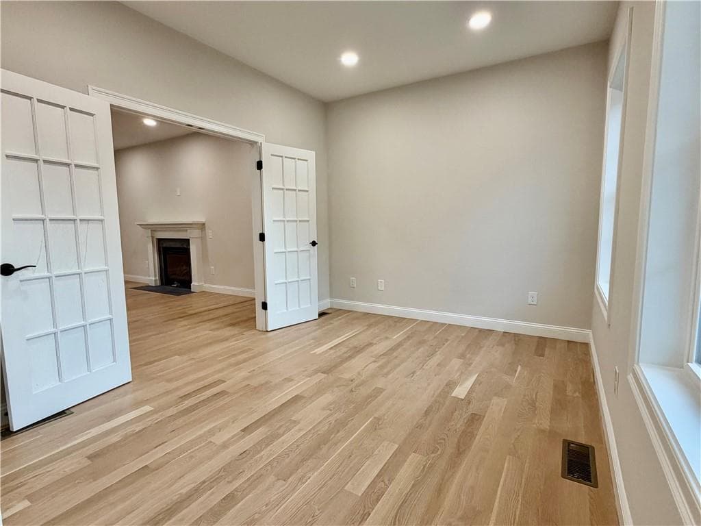 Single Family Residence at 11 Harmony Lane, Exeter, photo 8 of 18