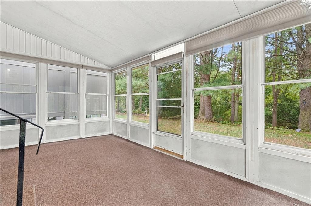 Condominium at 127 Pleasant View Avenue UNIT 40, Smithfield, photo 17 of 32