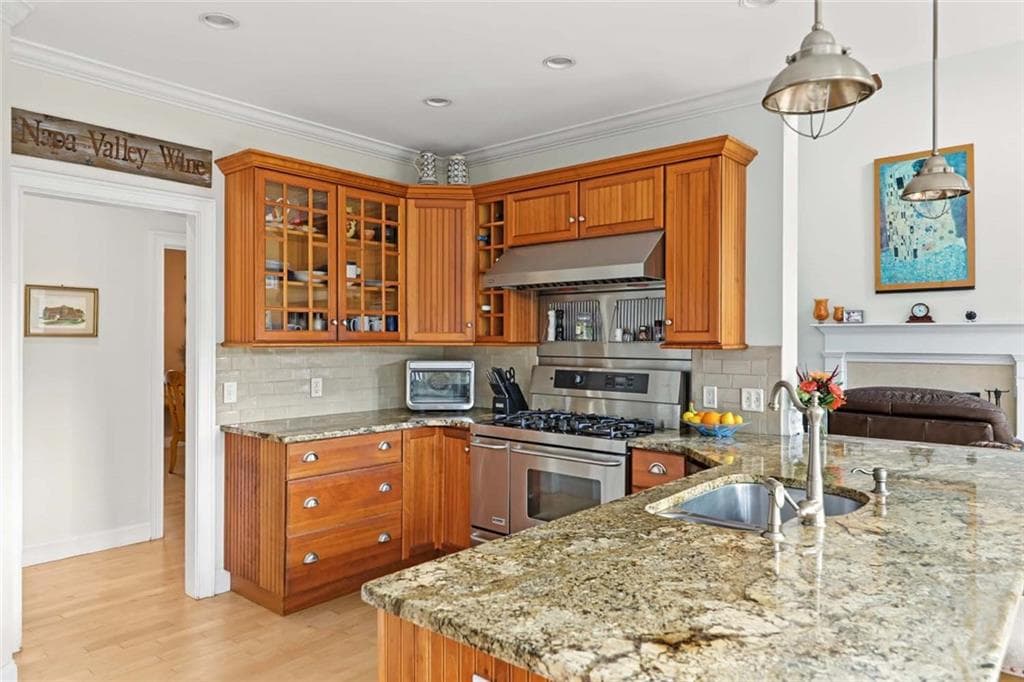 Single Family Residence at 260 Walden Way, South Kingstown, photo 16 of 50