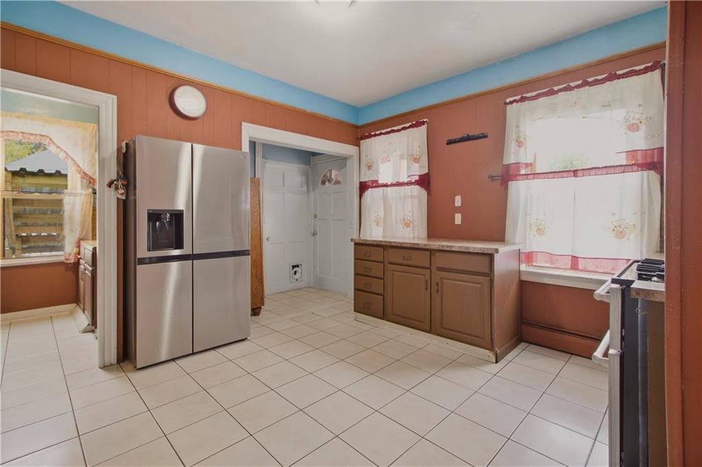 Single Family Residence at 1003 Douglas Avenue, Providence, photo 12 of 39