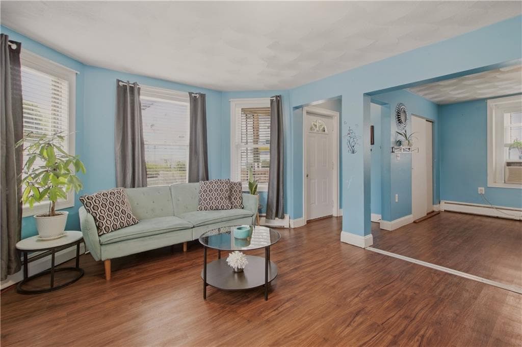 Single Family Residence at 1003 Douglas Avenue, Providence, photo 5 of 39