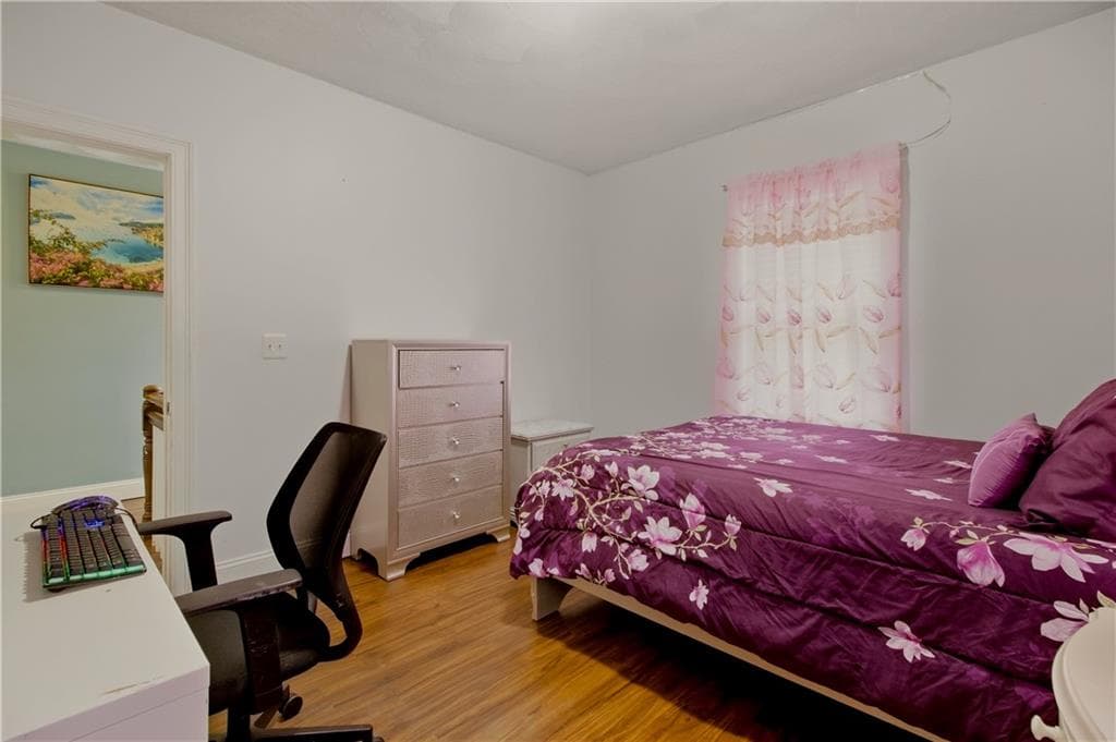 Single Family Residence at 1003 Douglas Avenue, Providence, photo 24 of 39
