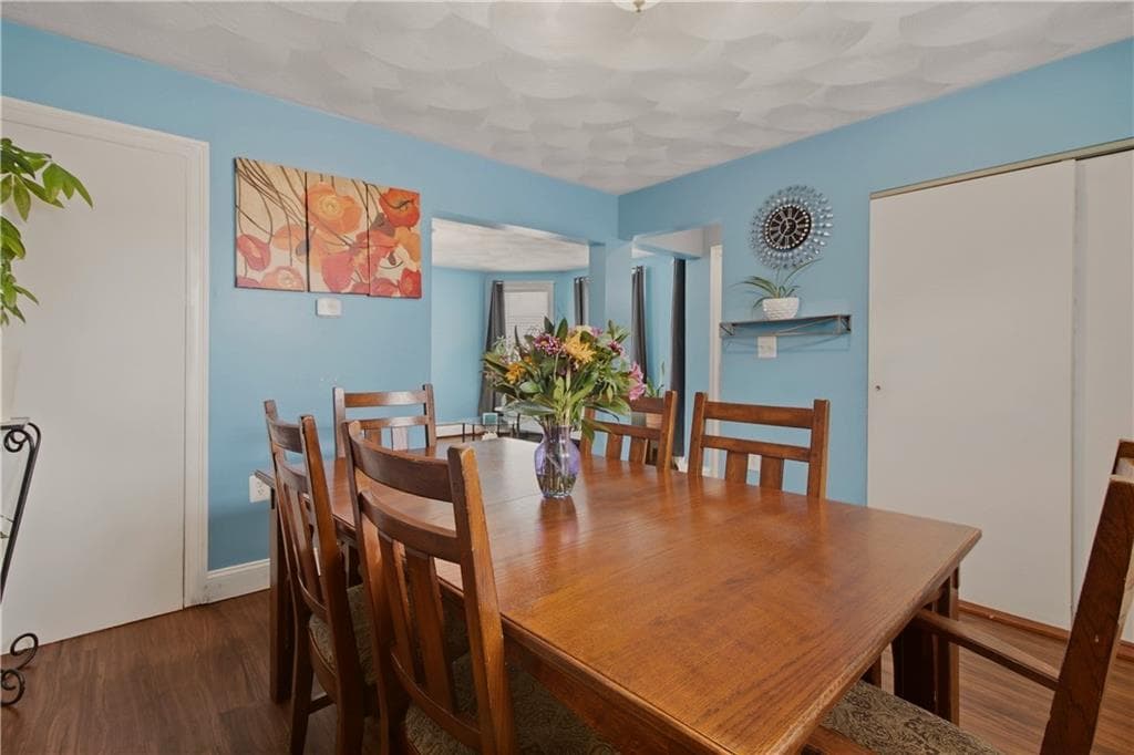 Single Family Residence at 1003 Douglas Avenue, Providence, photo 10 of 39