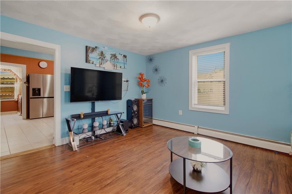 Single Family Residence at 1003 Douglas Avenue, Providence, photo 8 of 39