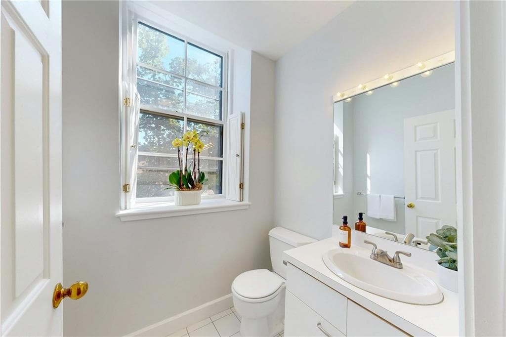 Condominium at 10 East Street UNIT 8, Providence, photo 14 of 37