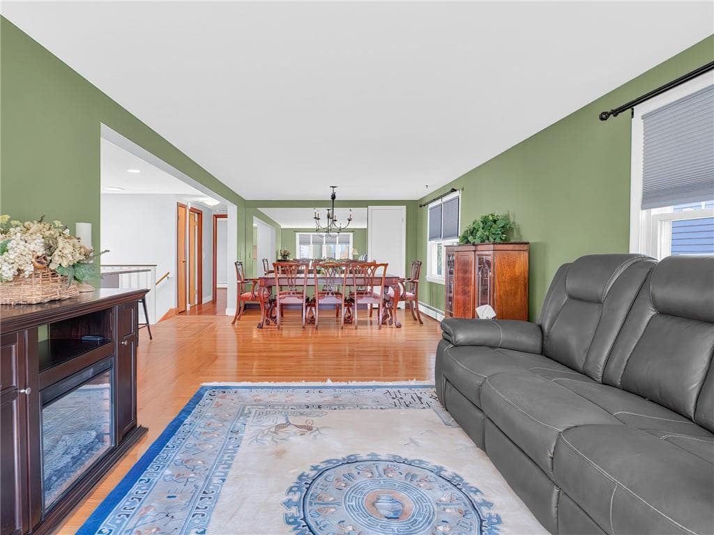 Single Family Residence at 53 Audubon Avenue, North Providence, photo 20 of 33