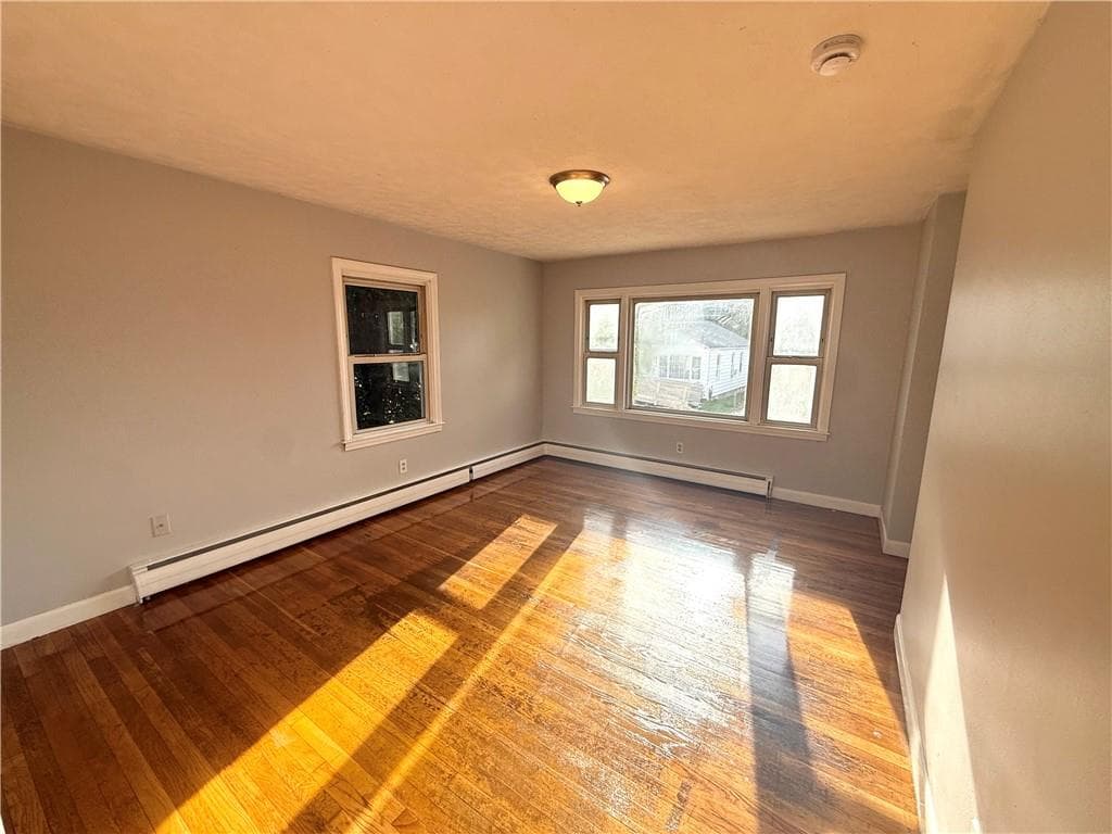 Single Family Residence at 39 Standish Avenue, Providence, photo 7 of 29