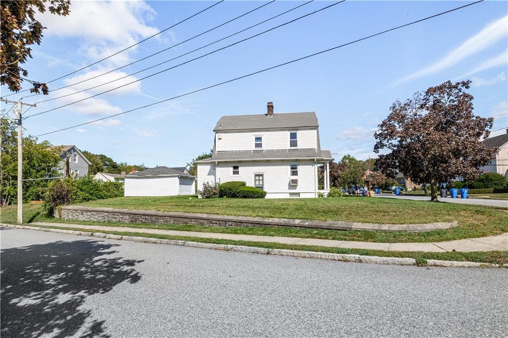 Single Family Residence at 153 Lyndon Road, Cranston, photo 5 of 26