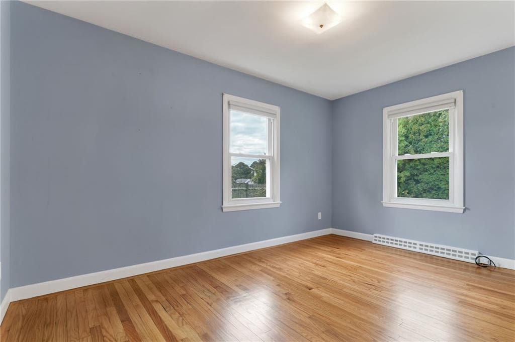 Single Family Residence at 3 Collins Terrace, Middletown, photo 20 of 49