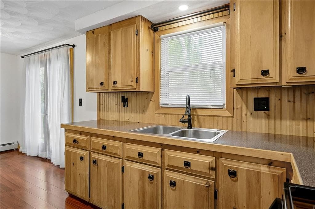Single Family Residence at 611 Lake Washington Drive, Glocester, photo 7 of 29