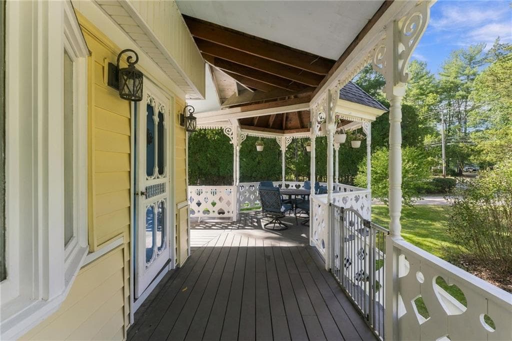 Single Family Residence at 413 Harkney Hill Road, Coventry, photo 4 of 46