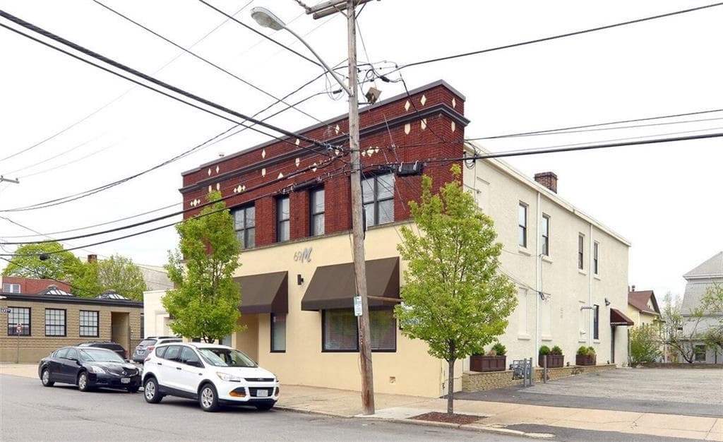 69 Montgomery Street