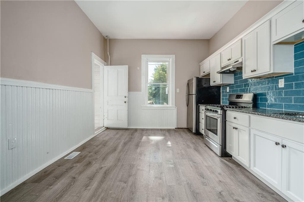 Condominium at 56 Columbia Avenue UNIT 1, Cranston, photo 17 of 28