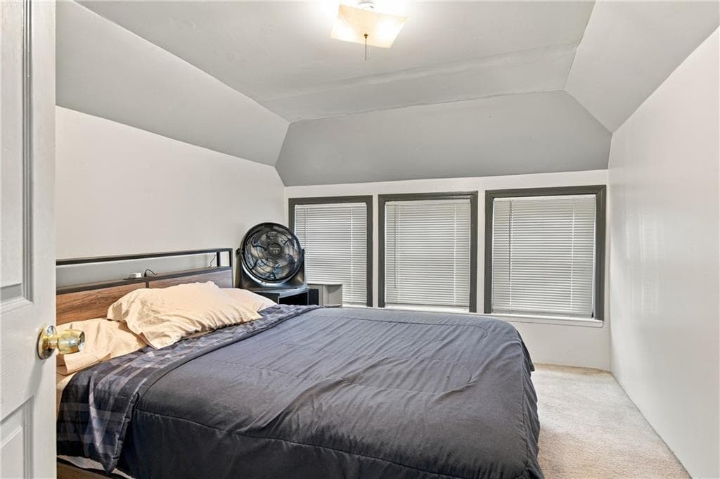 Single Family Residence at 88 Finch Avenue, Pawtucket, photo 17 of 25