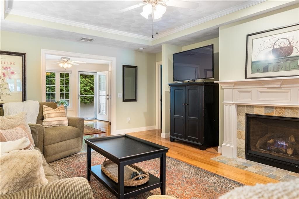Condominium at 19 Classic Court, North Kingstown, photo 13 of 41