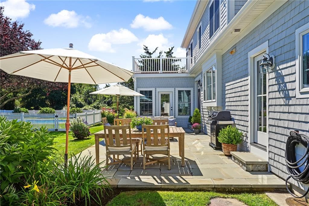 Single Family Residence at 27 Bud Browning Circle, South Kingstown, photo 28 of 50