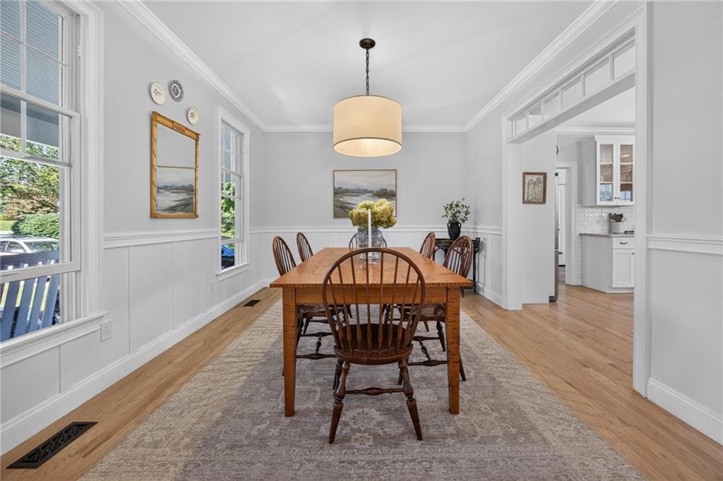 Single Family Residence at 27 Bud Browning Circle, South Kingstown, photo 9 of 50