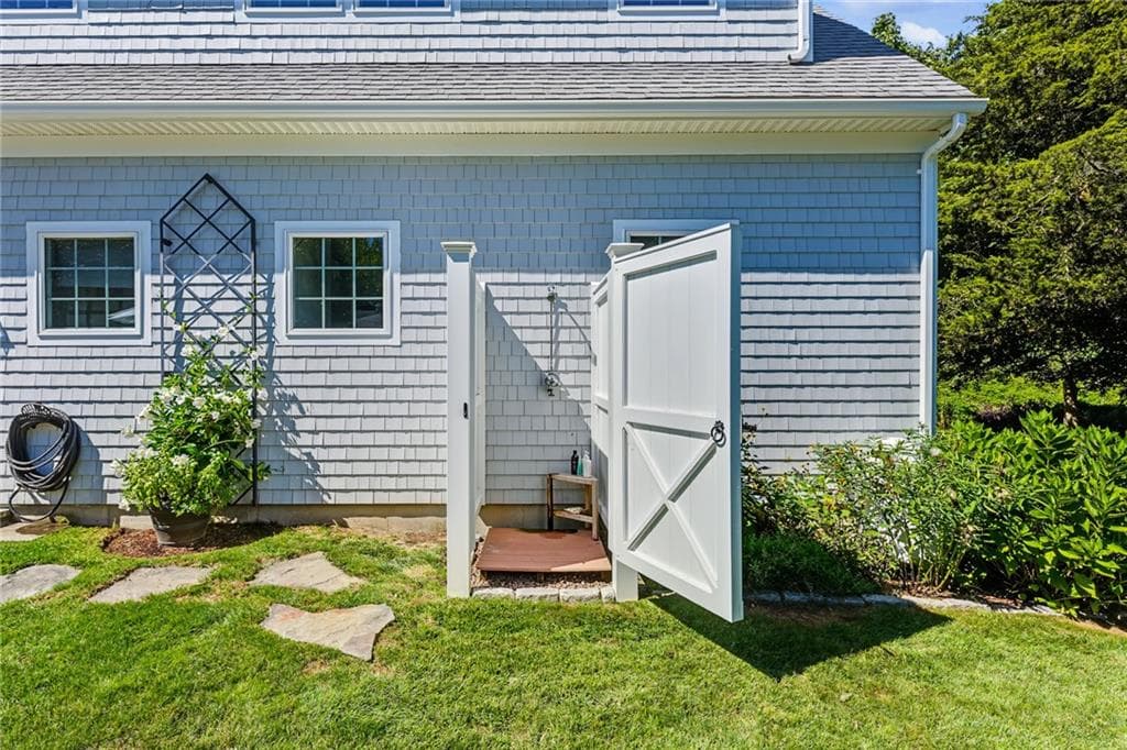 Single Family Residence at 27 Bud Browning Circle, South Kingstown, photo 45 of 50