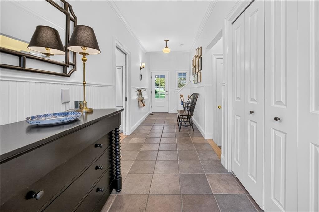 Single Family Residence at 27 Bud Browning Circle, South Kingstown, photo 25 of 50