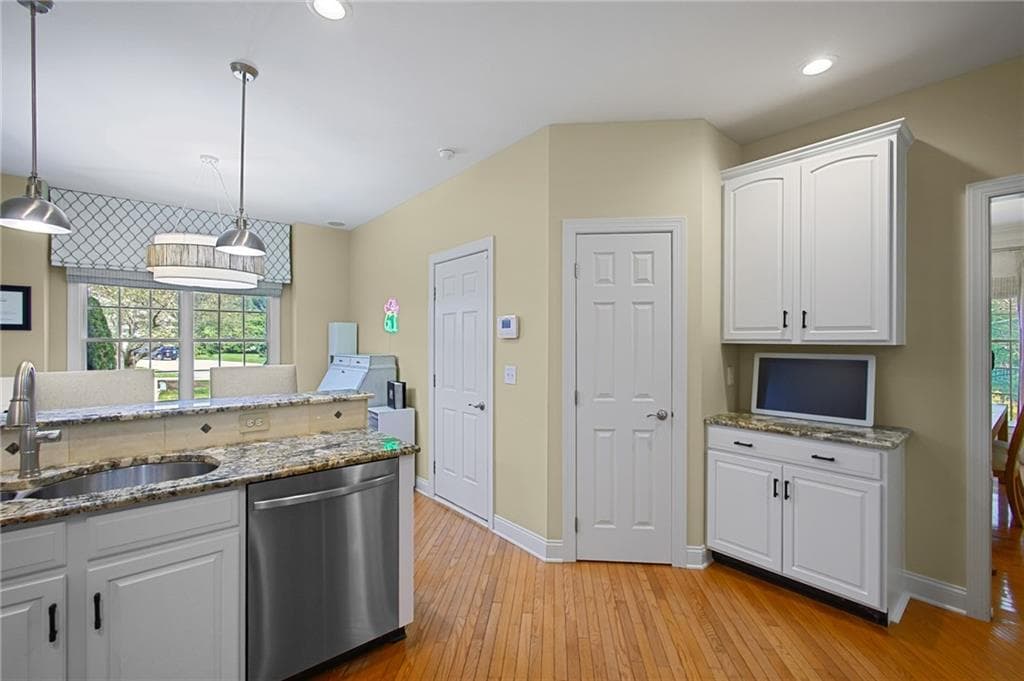 Condominium at 45 Deep Meadow Lane UNIT 45, East Greenwich, photo 11 of 44
