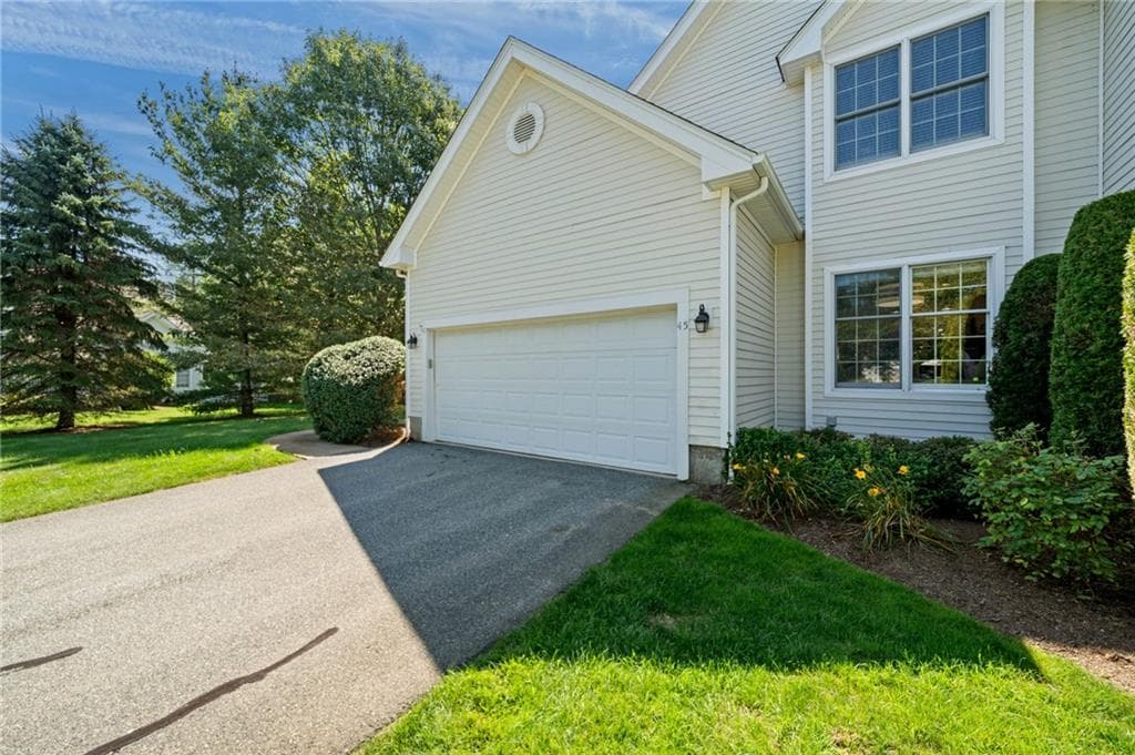 Condominium at 45 Deep Meadow Lane UNIT 45, East Greenwich, photo 40 of 44