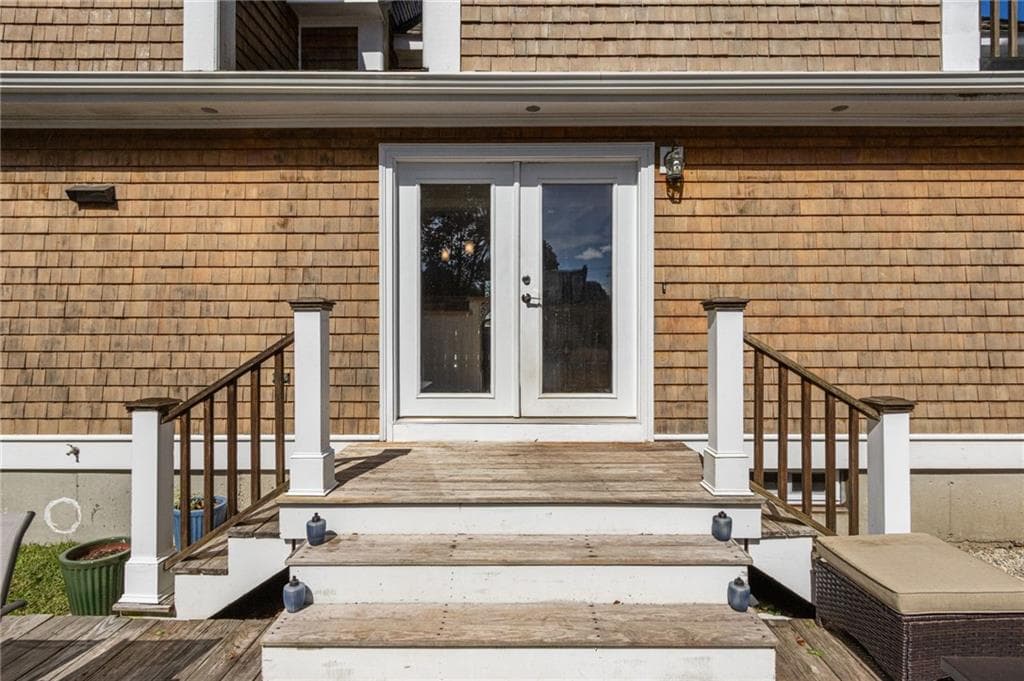 Single Family Residence at 27 Seminole Street, Warwick, photo 47 of 50
