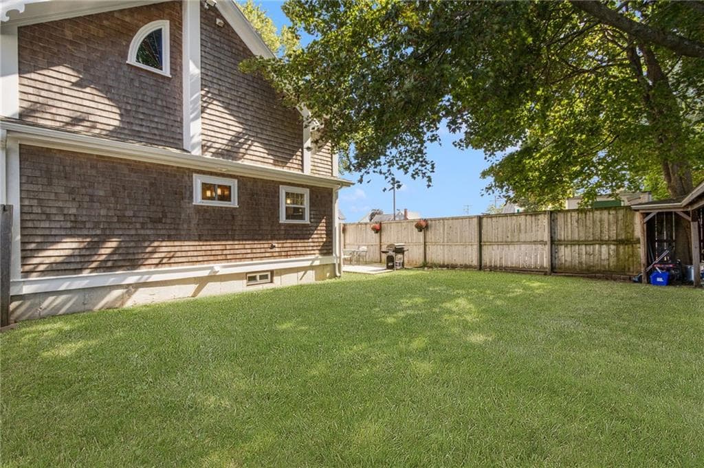 Single Family Residence at 27 Seminole Street, Warwick, photo 49 of 50