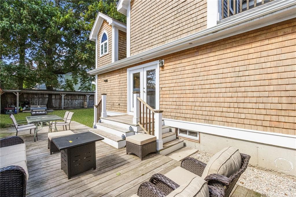 Single Family Residence at 27 Seminole Street, Warwick, photo 44 of 50